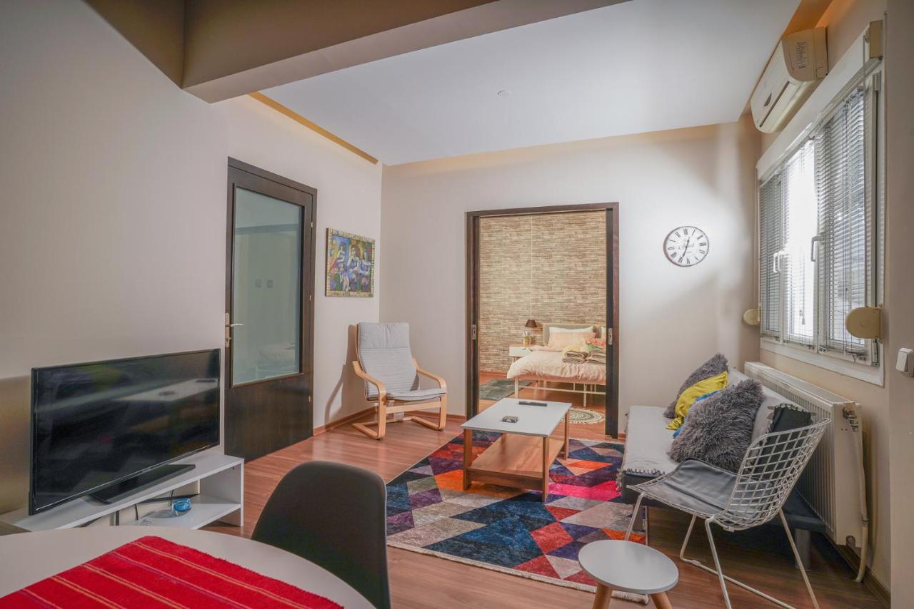 דירות אדסה Downtown Comfy מראה חיצוני תמונה